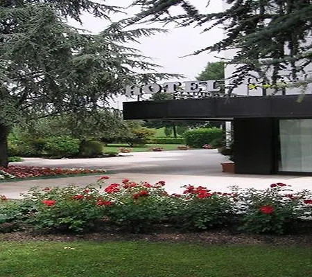 Giovanni Hotel